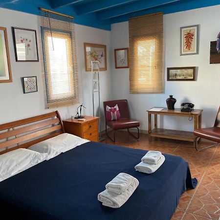 Mp Cozy Apartment Near The Sea Paphos ภายนอก รูปภาพ