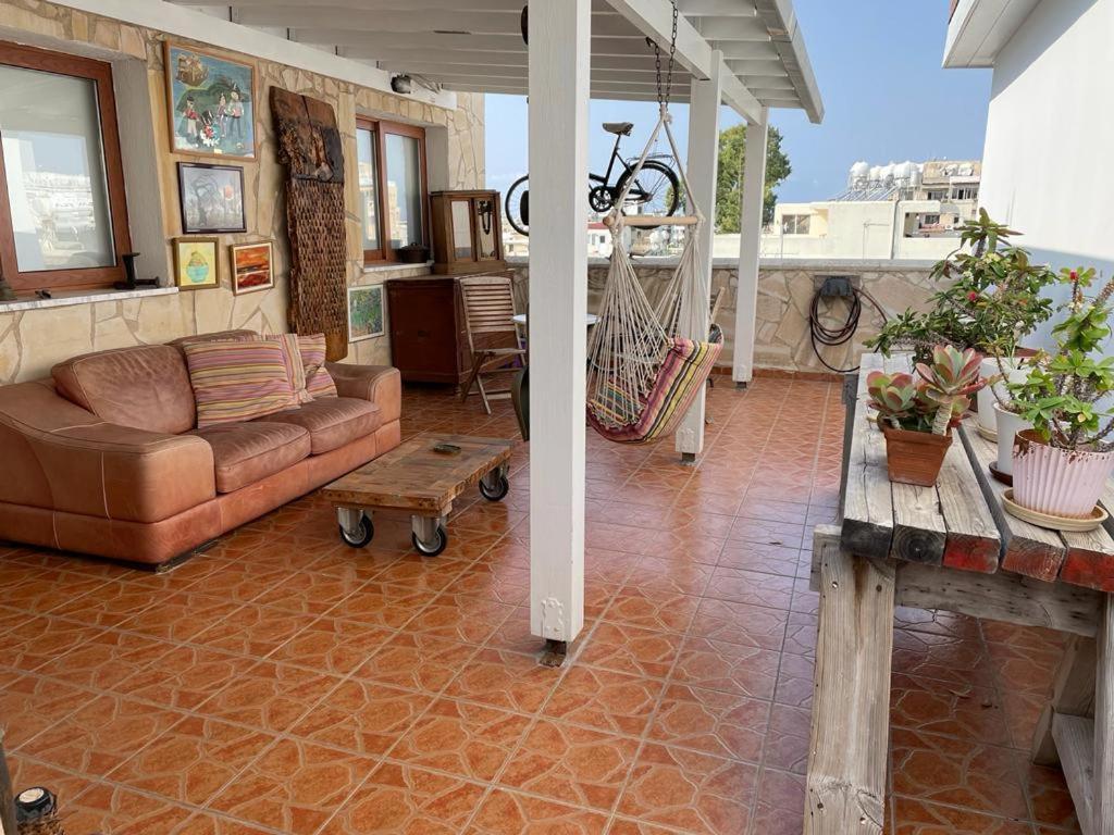 Mp Cozy Apartment Near The Sea Paphos ภายนอก รูปภาพ