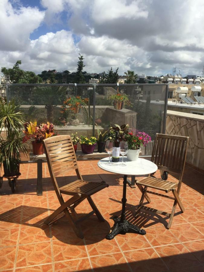 Mp Cozy Apartment Near The Sea Paphos ภายนอก รูปภาพ