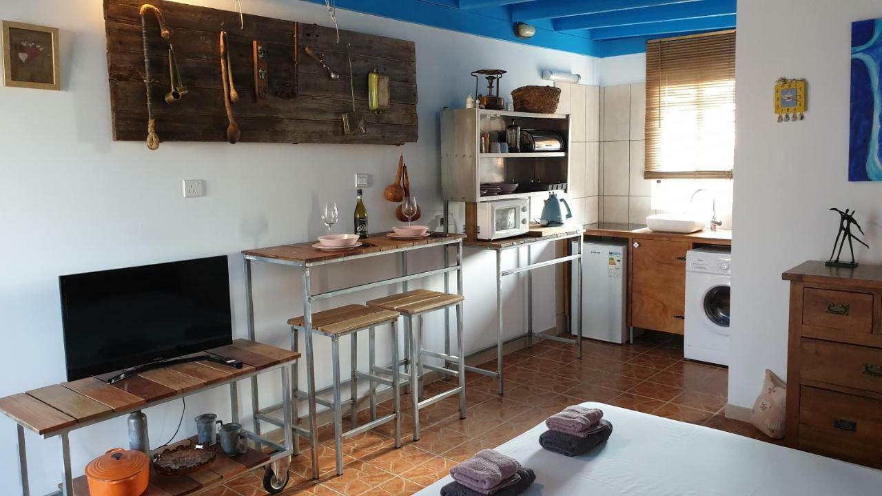 Mp Cozy Apartment Near The Sea Paphos ภายนอก รูปภาพ
